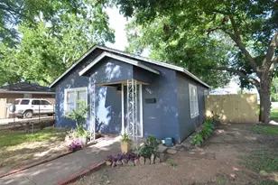 1600 5th St, Rosenberg, TX 77471 - Photo 2