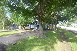1600 5th St, Rosenberg, TX 77471 - Photo 4