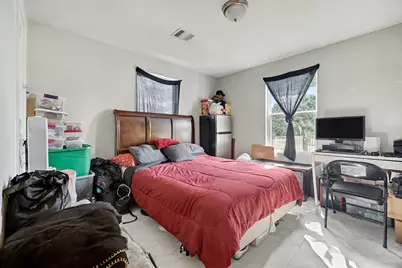 4421 Caplin Street, Houston, TX 77026 - Photo 8
