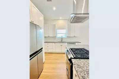 4808 Avenue S #A, Galveston, TX 77551 - Photo 4