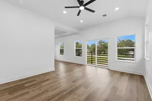 732 Azalea St, Prairie View, TX 77484 - Photo 12