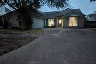 827 Coral Tree Pl, Missouri City, TX 77459 - Photo 2