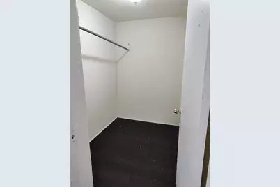 527 W 6th Street, Freeport, TX 77541 - Photo 10