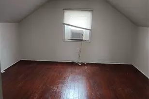 527 W 6th St, Freeport, TX 77541 - Photo 18