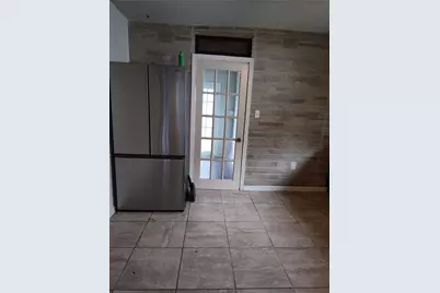 527 W 6th Street, Freeport, TX 77541 - Photo 6