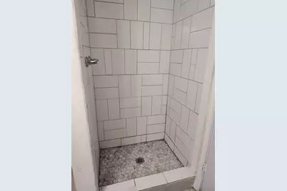 527 W 6th Street, Freeport, TX 77541 - Photo 16