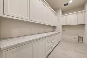 4046 Drummond St, Houston, TX 77025 - Photo 36