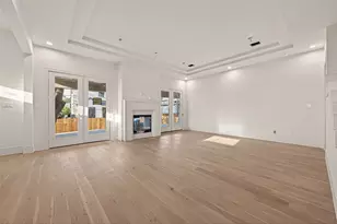 4046 Drummond St, Houston, TX 77025 - Photo 12