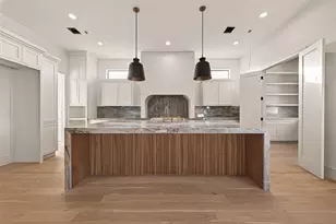 4046 Drummond St, Houston, TX 77025 - Photo 2