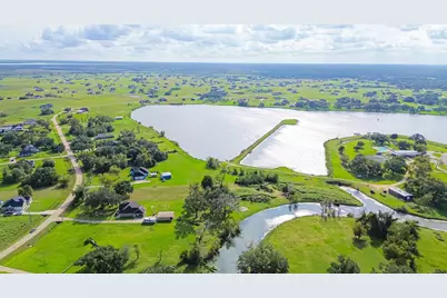 608 Wagon Wheel Tr Trail, Angleton, TX 77515 - Photo 22