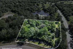 102 Woodland Mdws Ln, La Grange, TX 78945 - Photo 1