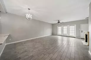 346 Wilcrest Dr, Houston, TX 77042 - Photo 10