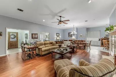 2004 E Lake Drive, Huntsville, TX 77340 - Photo 4