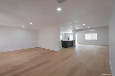 7942 Hammerly Boulevard, Houston, TX 77055 - Photo 8