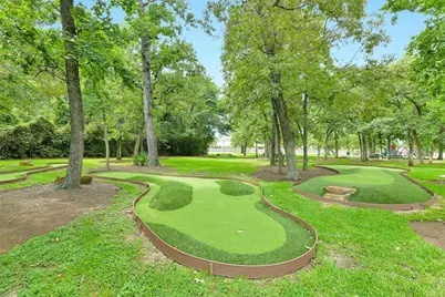 111 Meadow Valley Drive, Conroe, TX 77384 - Photo 36