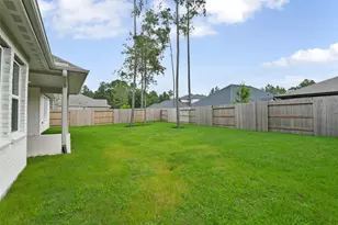 16119 Rustling Woods Rd, Conroe, TX 77302 - Photo 38