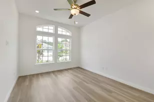 16119 Rustling Woods Rd, Conroe, TX 77302 - Photo 16