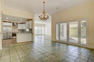 15 Bendwood Dr, Sugar Land, TX 77478 - Photo 8