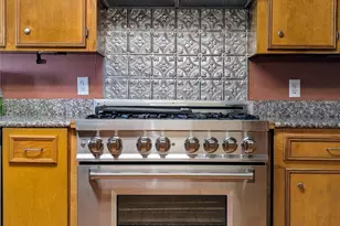 2654 Cos St, Liberty, TX 77575 - Photo 18