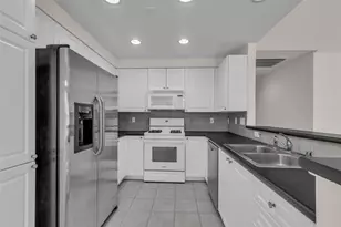 15 Scarlet Woods Ct, The Woodlands, TX 77380 - Photo 6