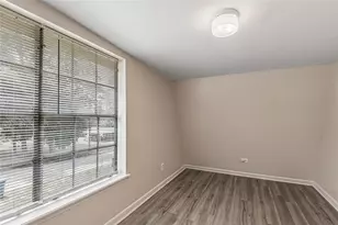 712 Cline St, Huntsville, TX 77340 - Photo 10
