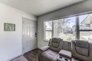 1908 Mississippi St, Baytown, TX 77520 - Photo 8