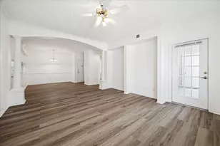 2111 Welch St, Houston, TX 77019 - Photo 10