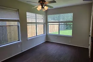 8530 Lake Crystal Dr, Houston, TX 77095 - Photo 14