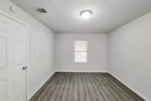5239 Falvey St, Houston, TX 77017 - Photo 8