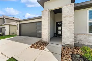 12248 Council Grove Dr, Conroe, TX 77384 - Photo 2