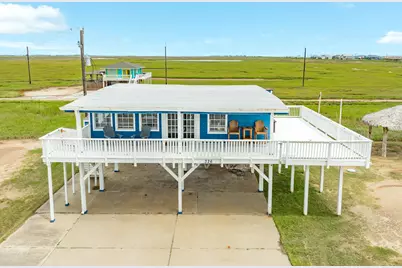 326 Bay Avenue, Surfside Beach, TX 77541 - Photo 2