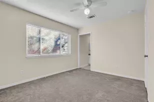 2086 Augusta Dr, Houston, TX 77057 - Photo 6