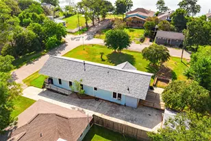 730 S Holmes St, La Porte, TX 77571 - Photo 28