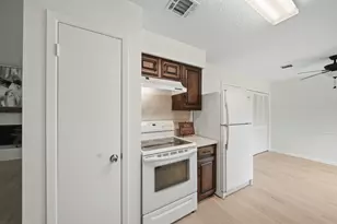 11502 Elmcroft Dr, Houston, TX 77099 - Photo 12