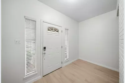 11502 Elmcroft Drive, Houston, TX 77099 - Photo 2