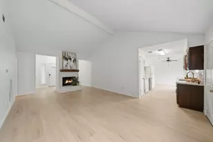 11502 Elmcroft Dr, Houston, TX 77099 - Photo 6