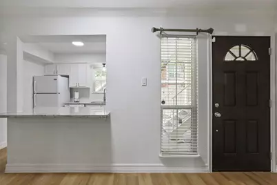 857 Wax Myrtle Lane #4, Houston, TX 77079 - Photo 16