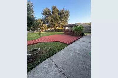 8230 Falling Water Court, Sugar Land, TX 77478 - Photo 8