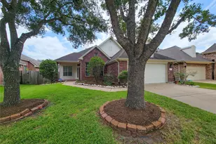 2622 Katie Harbor Dr, Manvel, TX 77578 - Photo 4