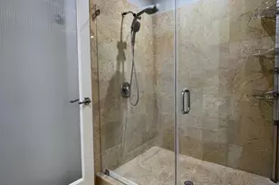 5005 Hidalgo St, Houston, TX 77056 - Photo 8