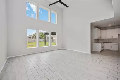 13010 Oleander Bay Lane, Texas City, TX 77568 - Photo 4
