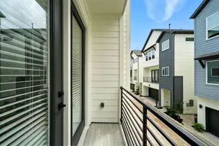 1412 Cedar Post Ln, Houston, TX 77055 - Photo 2