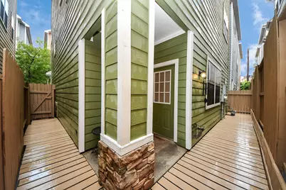 2414 Charleston Street #C, Houston, TX 77021 - Photo 32
