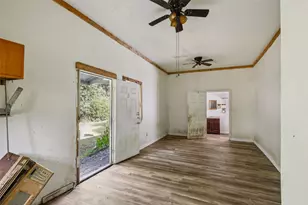 242 Bishop, Livingston, TX 77351 - Photo 12