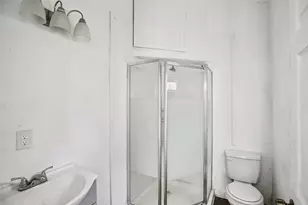 242 Bishop, Livingston, TX 77351 - Photo 34