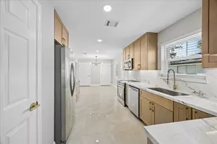 1802 San Sebastian Ln, Houston, TX 77058 - Photo 12