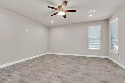 11101 Park Dr, Willis, TX 77378 - Photo 12