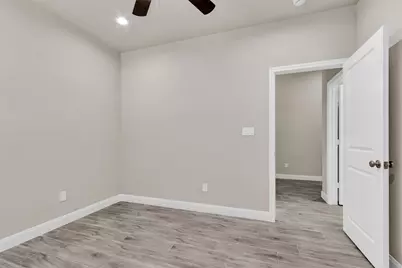 11101 Park Dr, Willis, TX 77378 - Photo 10