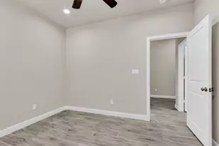 11101 Park Dr, Willis, TX 77378 - Photo 10