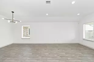 1826 Plantation Pl, Baytown, TX 77523 - Photo 4